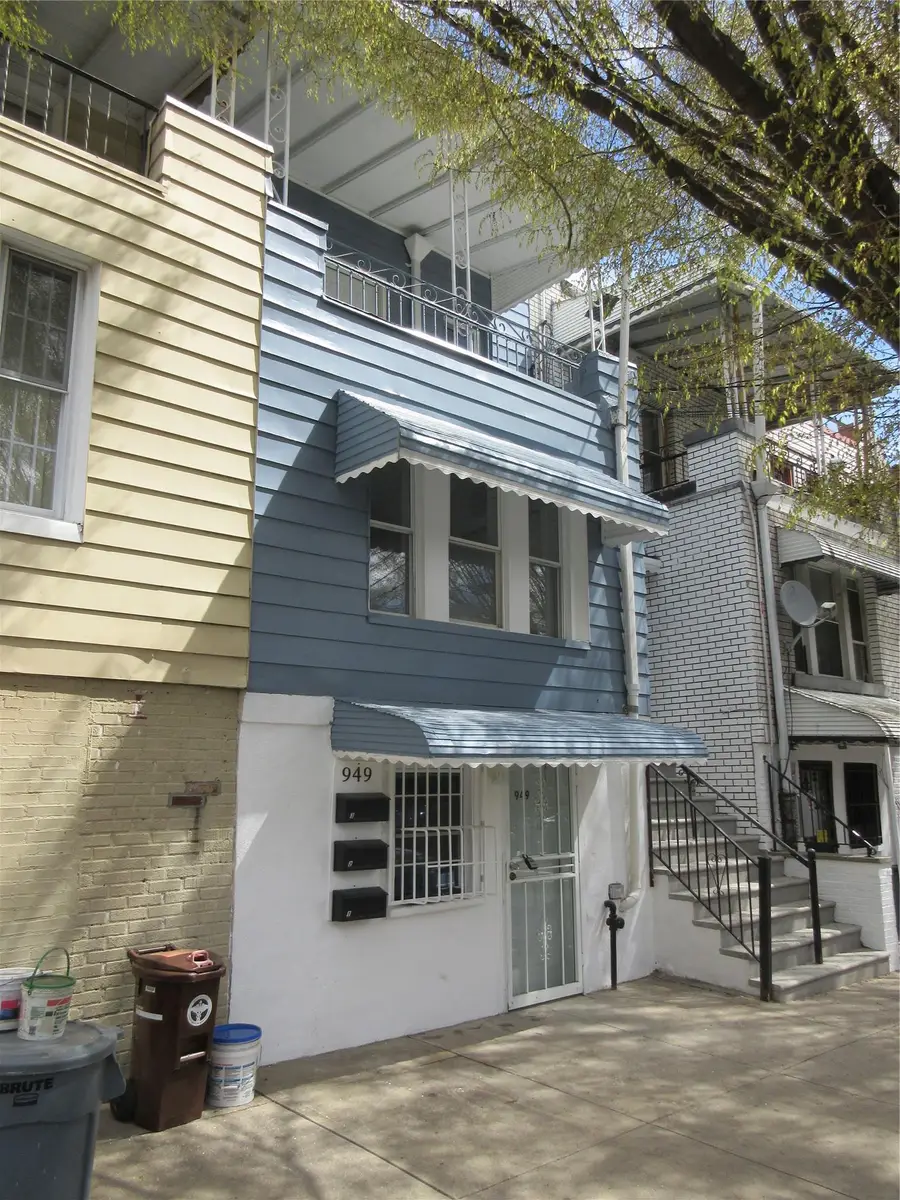 949 E 213th Street, Bronx, NY 10469 - Image #2