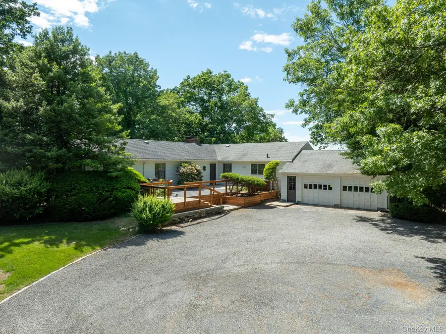 3 South Run, Cold Spring Harbor, NY 11724 - Image #2