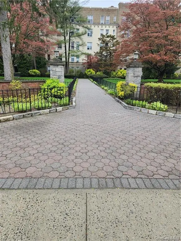 472 Gramatan #S 5, Mount Vernon, NY 10552 - Image #1