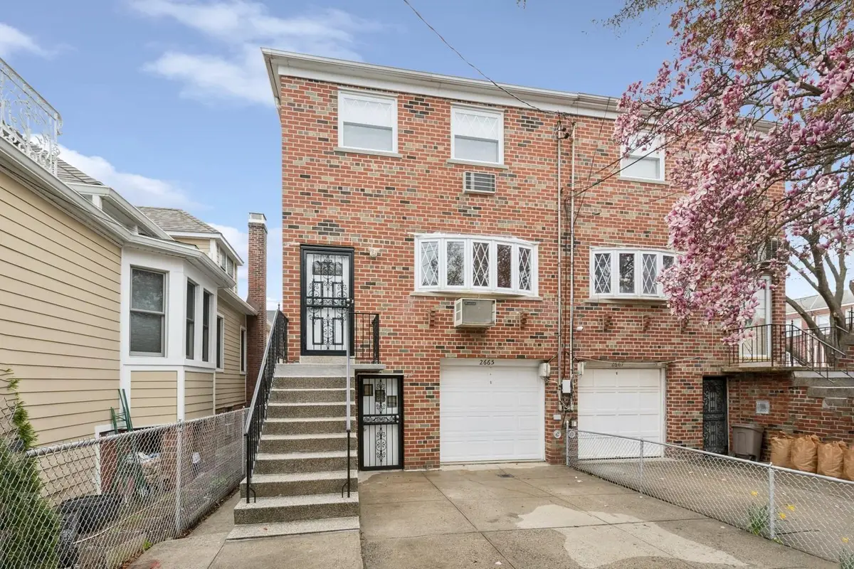 2665 Harding Ave, Bronx, NY 10465 - Image #1