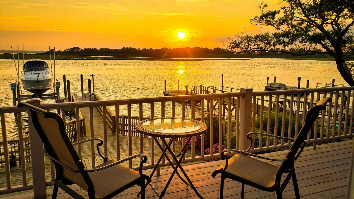 208 Block Lane, Harbor Isle, NY 11558 - Image #1