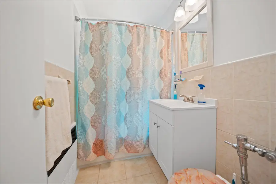 1199 East 53rd Street #1D, Brooklyn, NY 11234 - Image #2