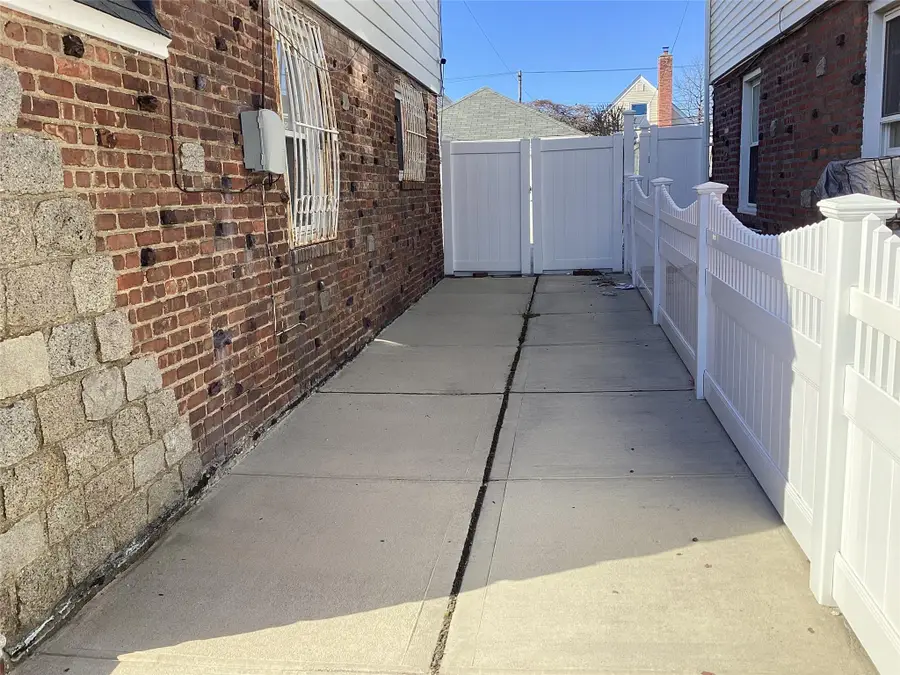 22117 Murdock Avenue, Queens Village, NY 11429 - Image #2