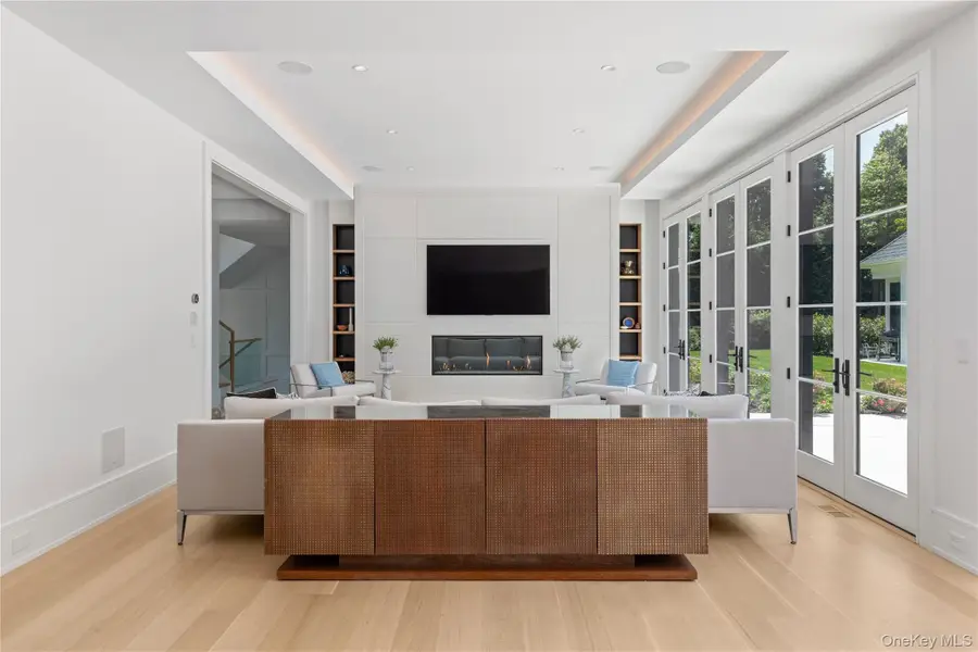 30 Evans Drive, Brookville, NY 11545 - Image #3