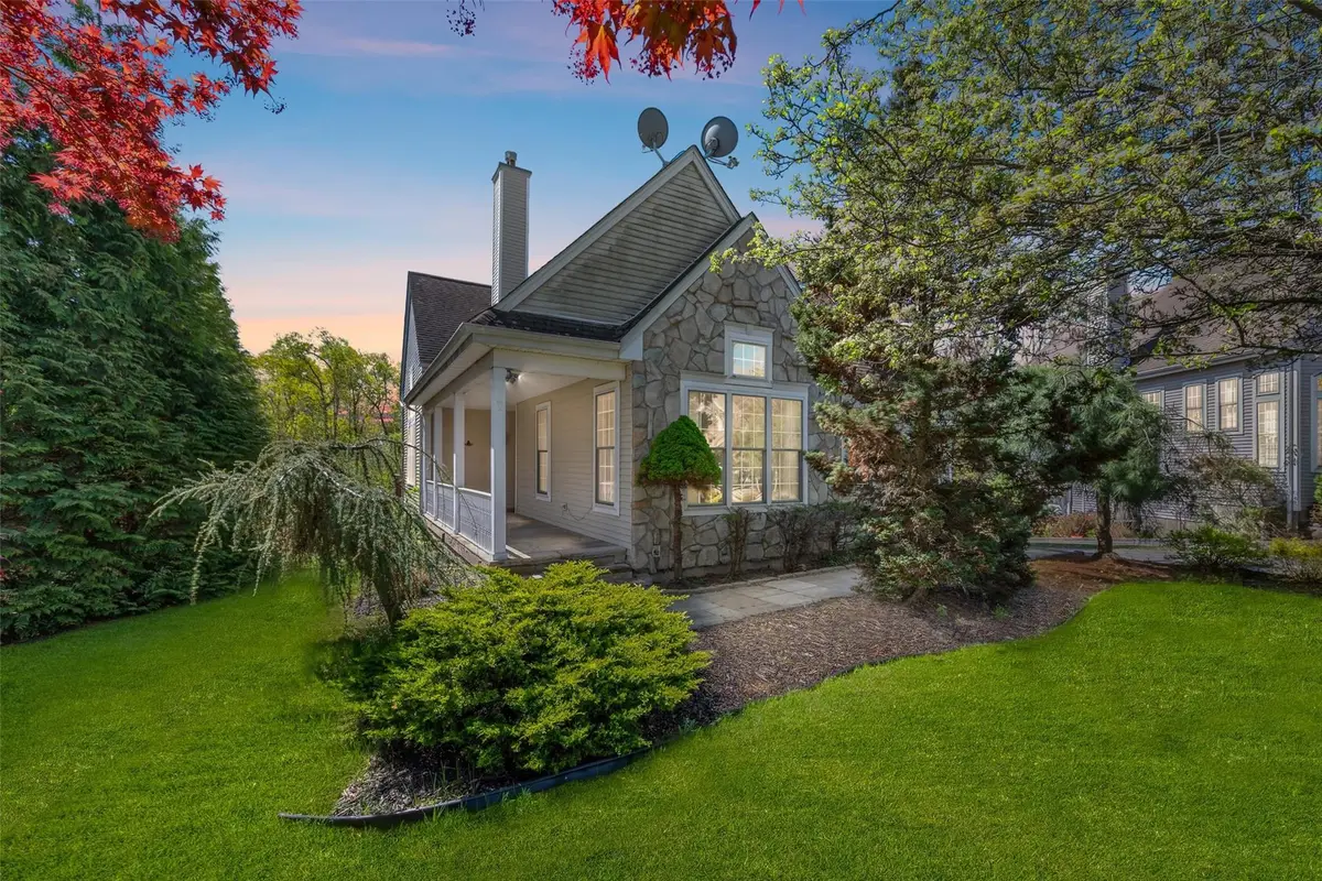 7 Paisley Court, Highland Mills, NY 10930 - Image #1