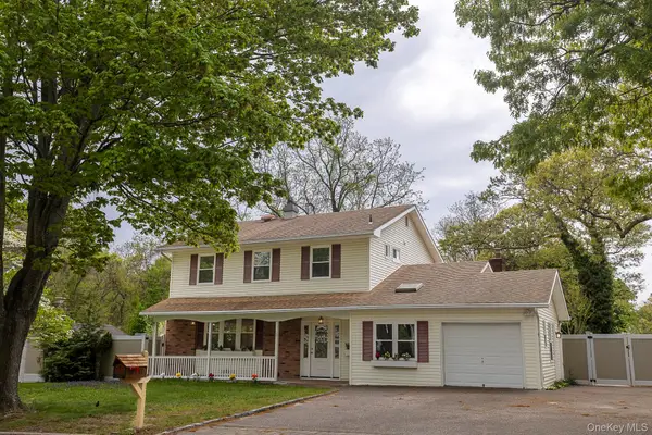 5 Caddy Place, Rocky Point, NY 11778