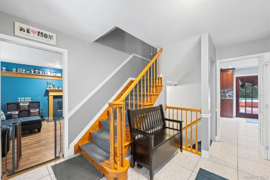 21 Victoria Lane, Manorville, NY 11949 - Image #3