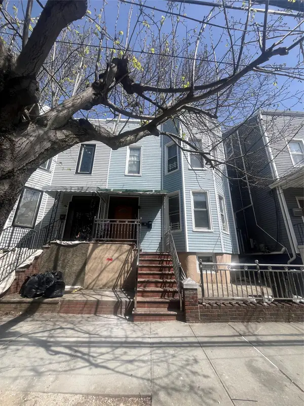 2045 121st Street, College Point, NY 11356