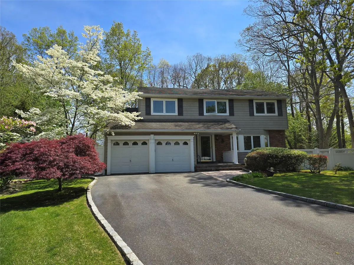 9 Nolan Court, Hauppauge, NY 11788 - Image #1