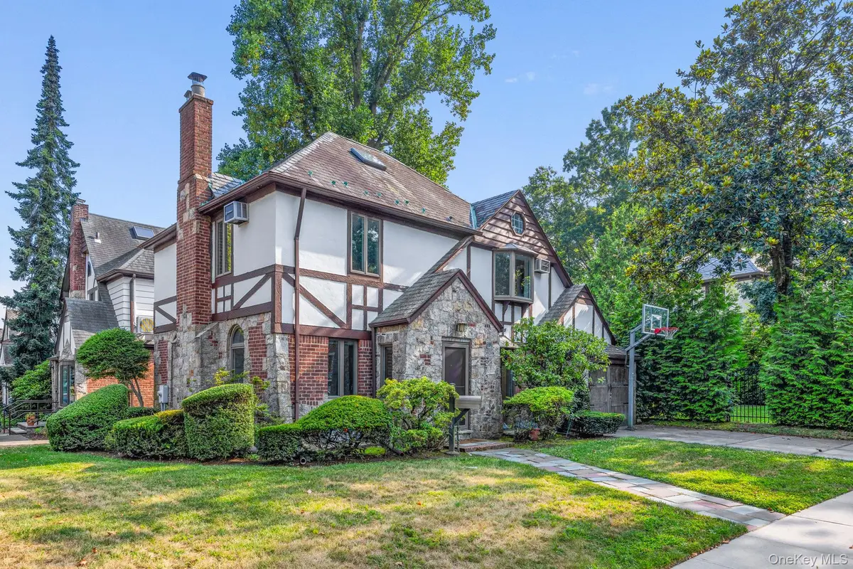 8702 Chevy Chase Street, Jamaica, NY 11432 - Image #1