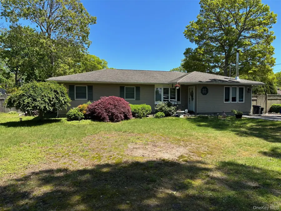 53 Corbin Avenue, Shirley, NY 11967 - Image #2