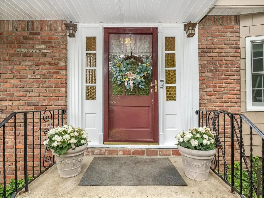 348 Littleworth Lane, Sea Cliff, NY 11579 - Image #3