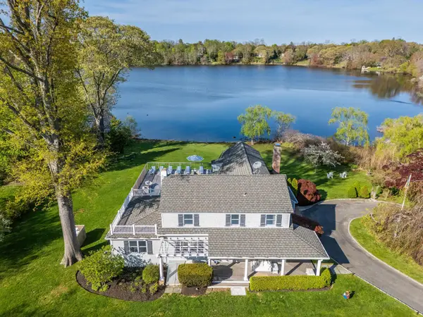 2455 New Suffolk Avenue, Mattituck, NY 11952