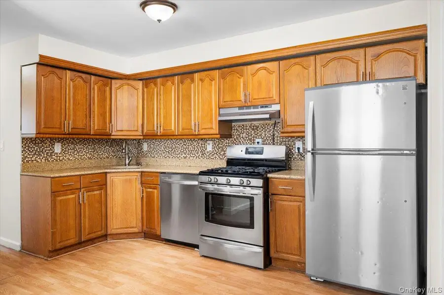 540 Throggs Neck Expressway, Bronx, NY 10465 - Image #3