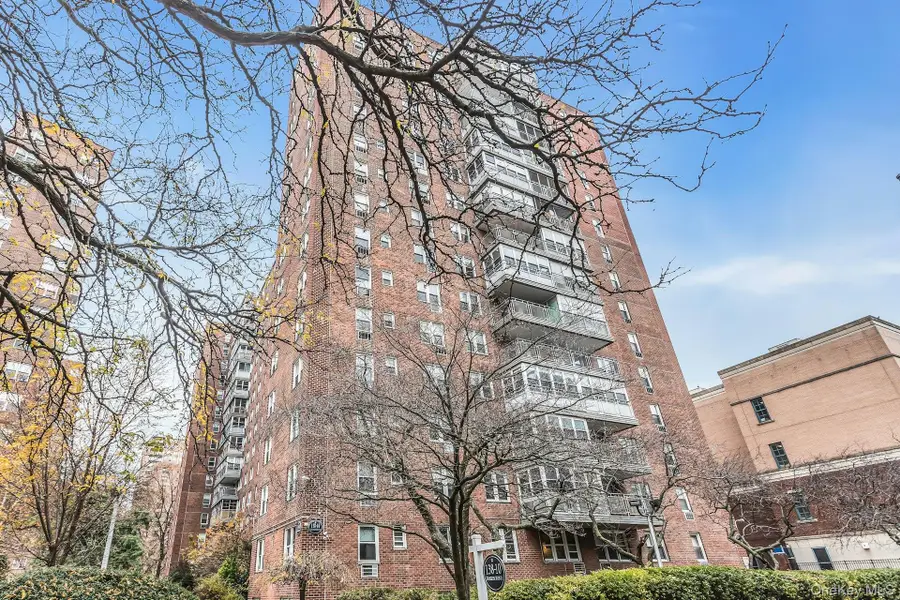 138-10 Franklin Avenue #9J, Flushing, NY 11355 - Image #2