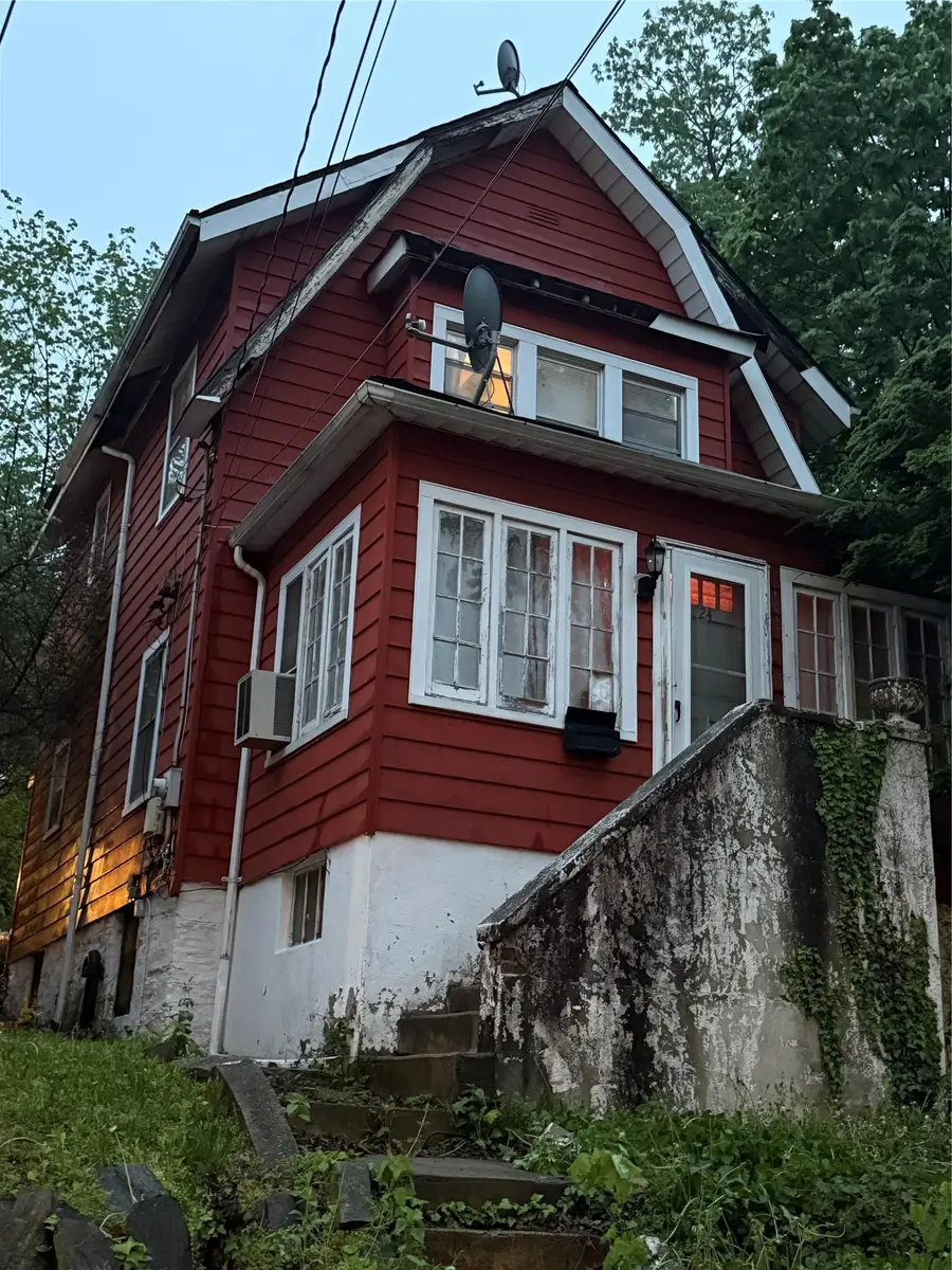 724 S 4th Avenue, Mount Vernon, NY 10550 - Image #2