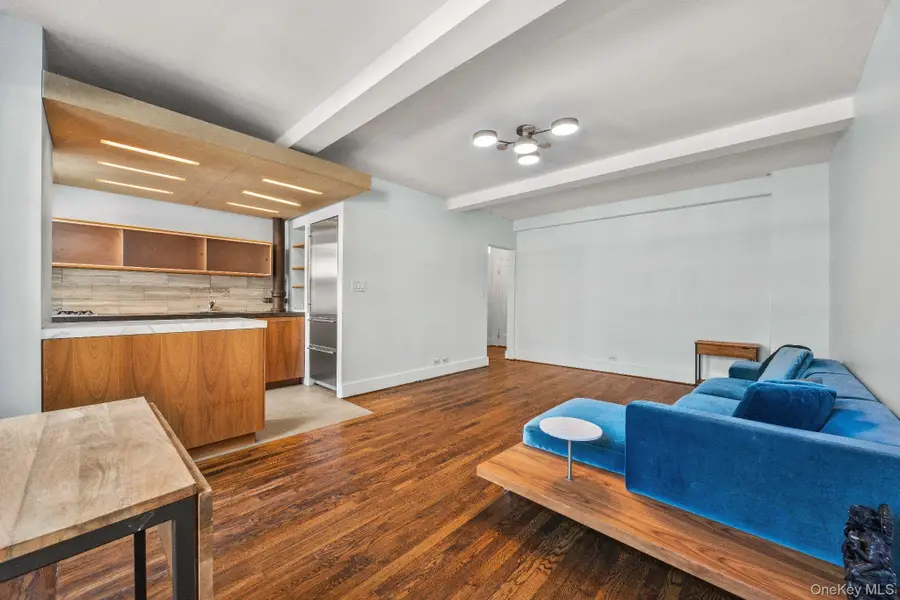 300 W 23rd Street #2K, Manhattan, NY 10011 - Image #3