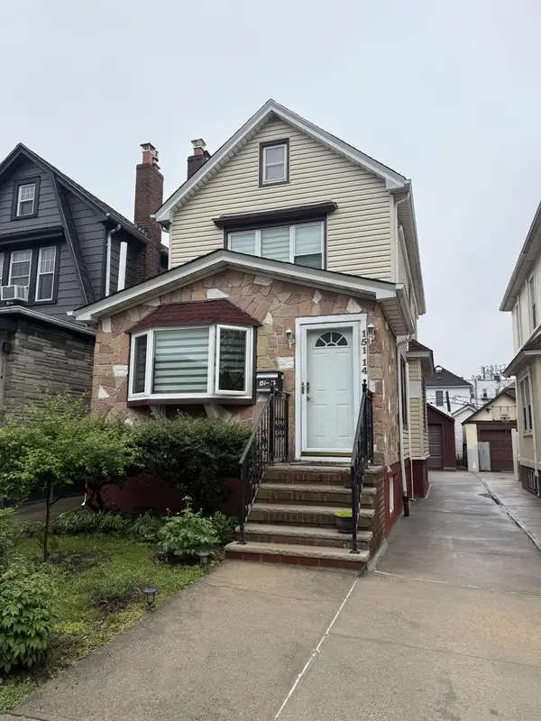 151-14 33 Avenue, Flushing, NY 11354