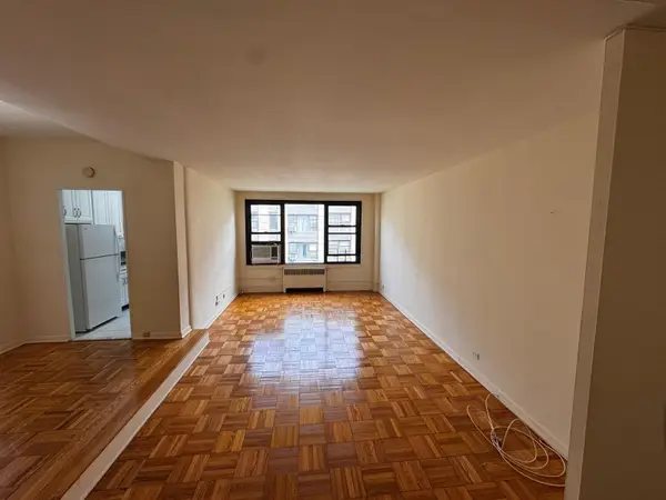 9825 64th Road #5F, Rego Park, NY 11374