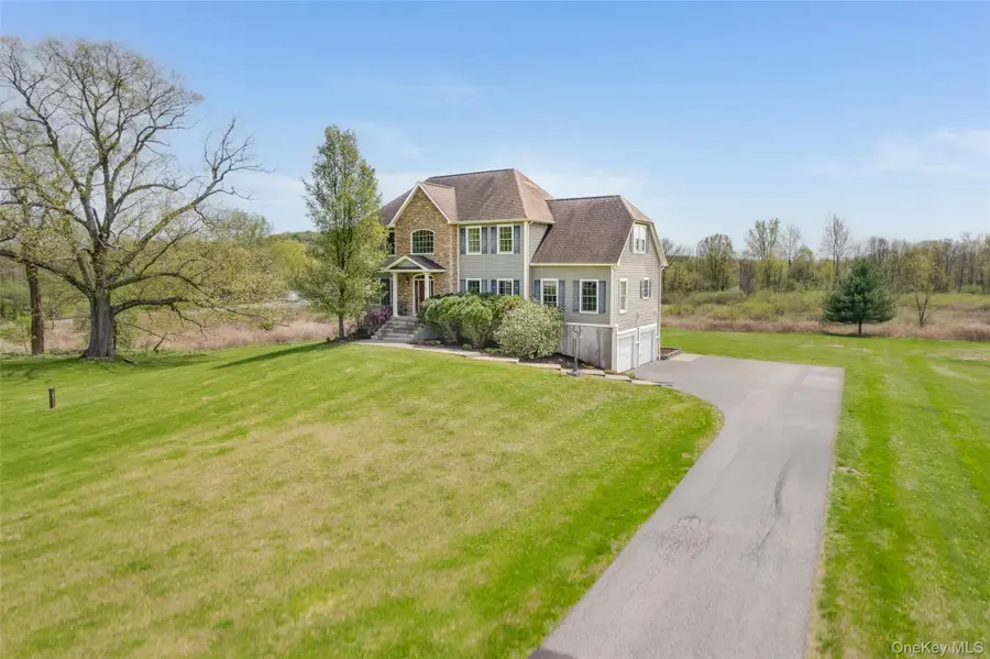 7 Viola Court, Wappingers Falls, NY 12590 - Image #2