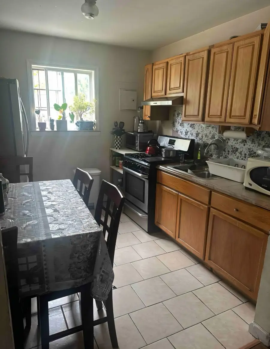 859 Post Avenue, Staten Island, NY 10310 - Image #2