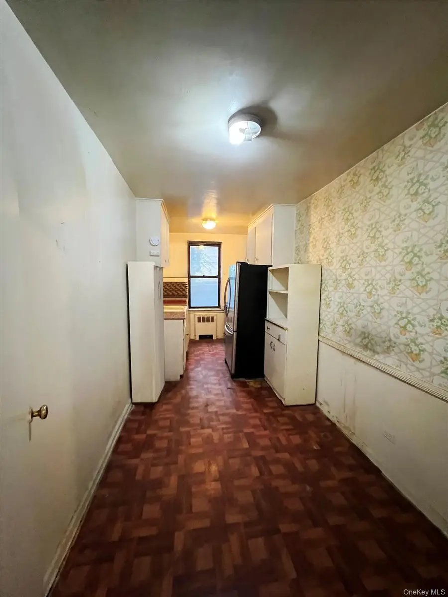 745 E 231 Street #1F, Bronx, NY 10466 - Image #3