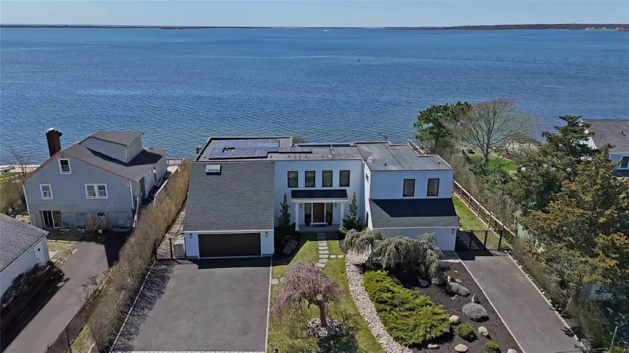 24 Laura Lee Drive, Center Moriches, NY 11934 - Image #3