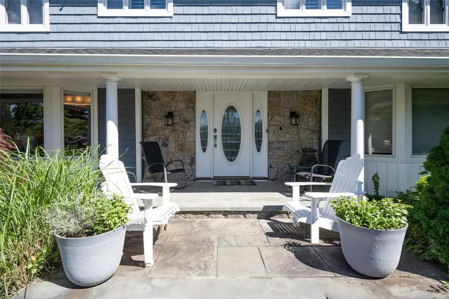 1 Anvil Court, Dix Hills, NY 11746 - Image #3