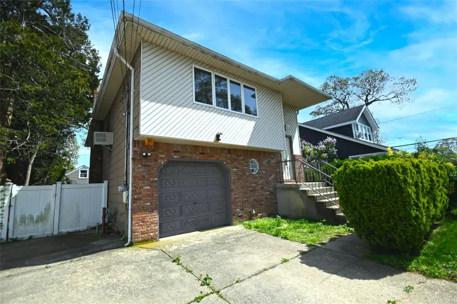 51 Manor Road, Valley Stream, NY 11580 - Image #2