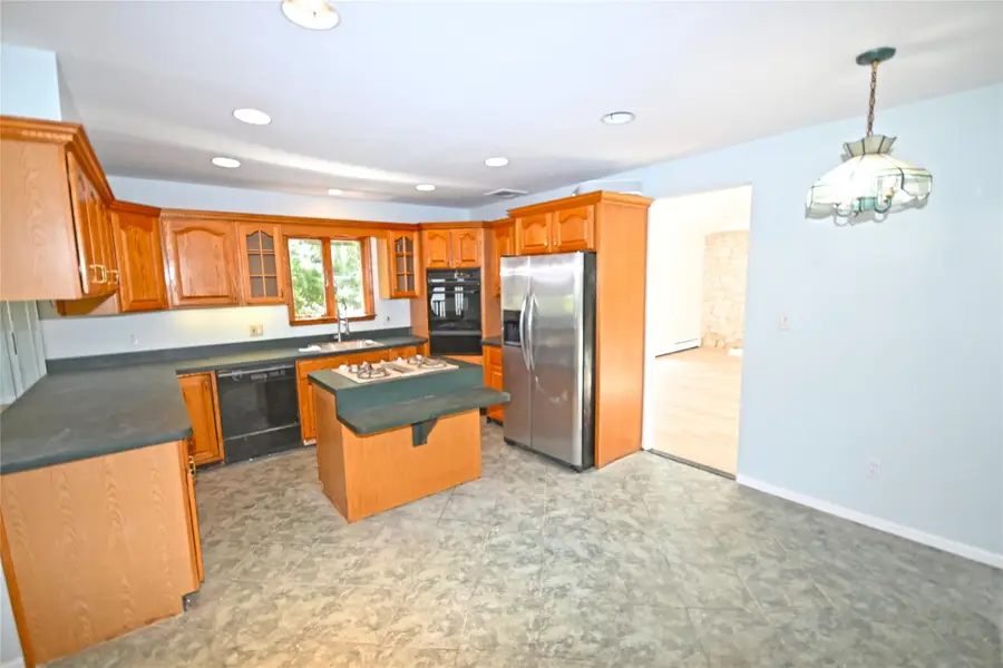 2198 Willow Street, Wantagh, NY 11793 - Image #3