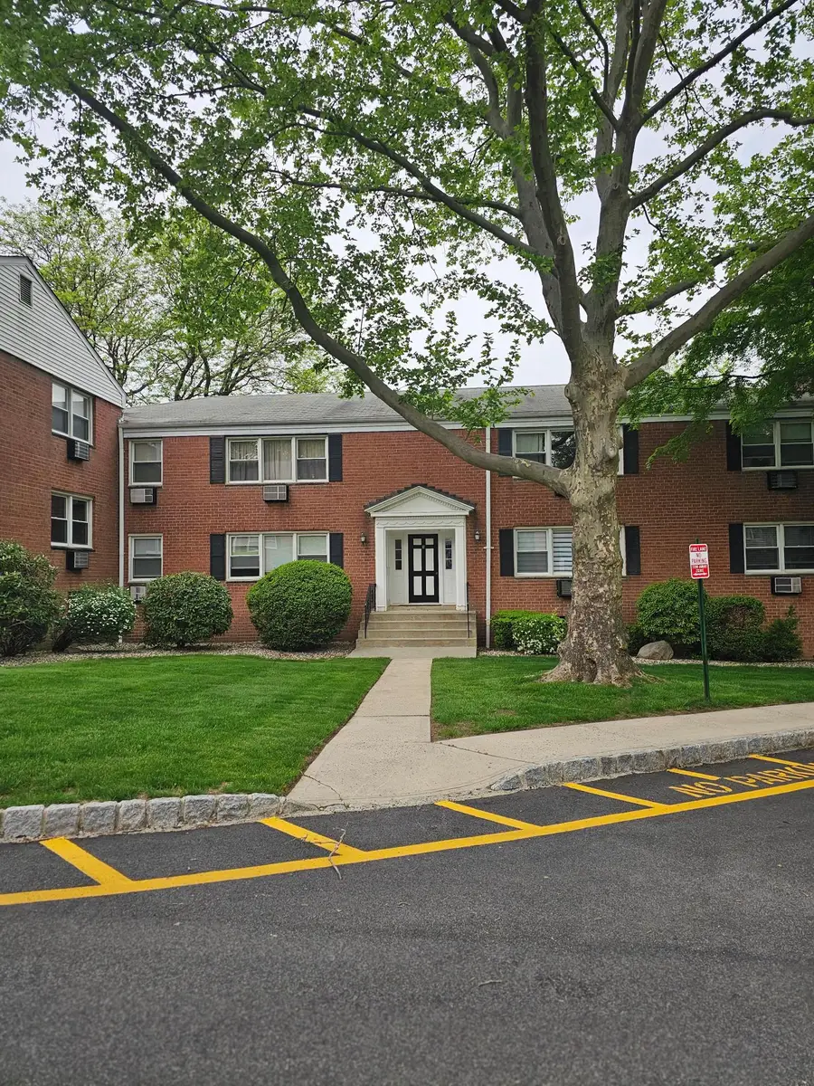 5 Oxford Court #7815, Suffern, NY 10901 - Image #2