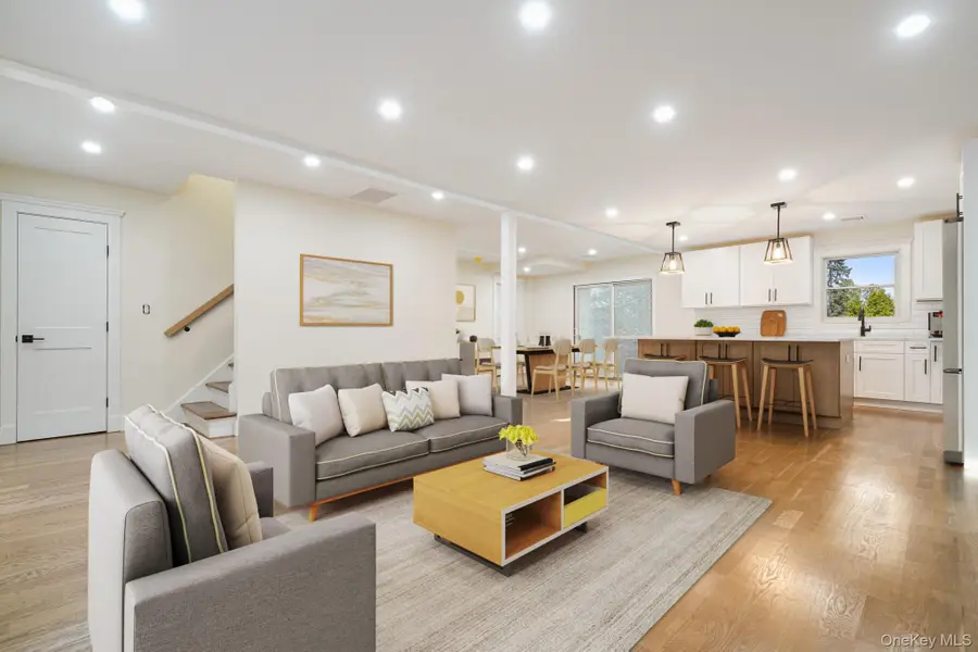 16 Bramblebrook Road, Ardsley, NY 10502 - Image #2