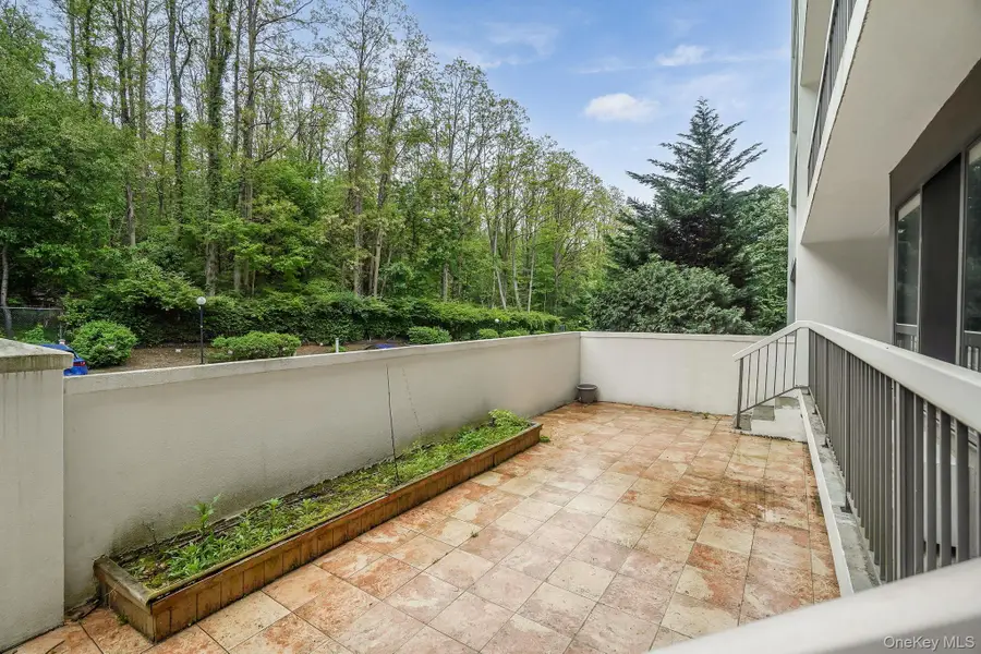 300 High Point Drive #313, Hartsdale, NY 10530 - Image #3