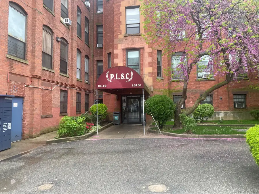 8410 101st Street #3U, Richmond Hill, NY 11418 - Image #2