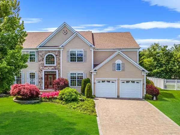 29 Pinehurst Drive, Mount Sinai, NY 11766