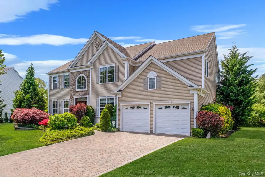 29 Pinehurst Drive, Mount Sinai, NY 11766 - Image #2