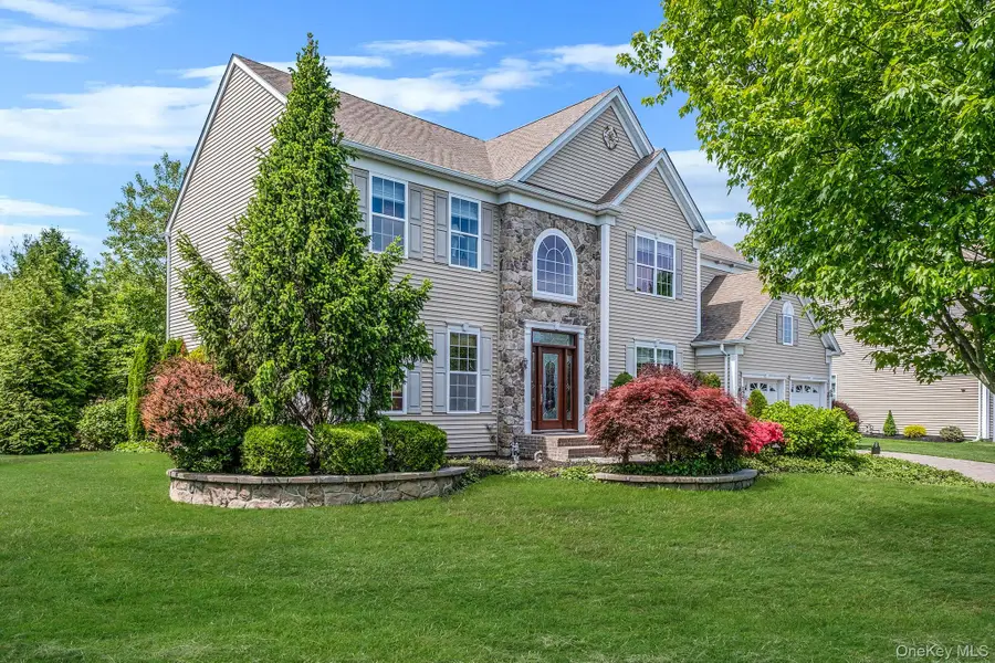 29 Pinehurst Drive, Mount Sinai, NY 11766 - Image #3