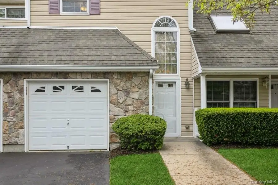 156 Christine Drive, Dix Hills, NY 11746 - Image #2