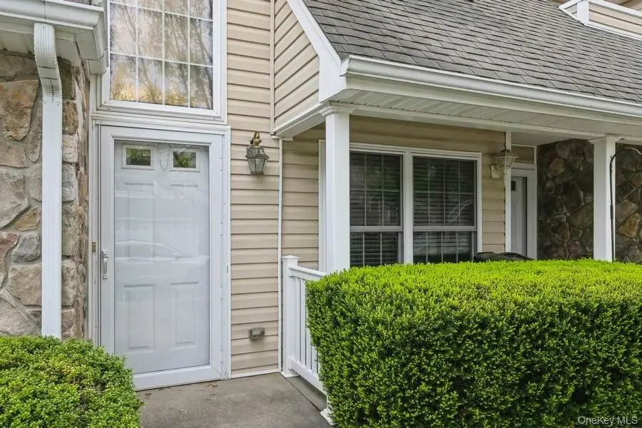 156 Christine Drive, Dix Hills, NY 11746 - Image #3