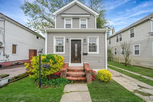 11827 219th Street, Cambria Heights, NY 11411