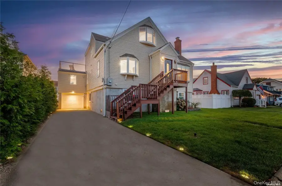 308 Bedell Street, Freeport, NY 11520 - Image #2