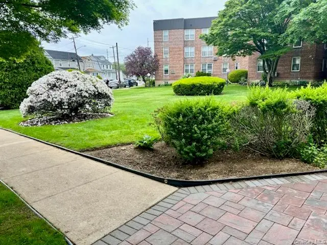 530 Dubois Avenue #2C, Valley Stream, NY 11581 - Image #3