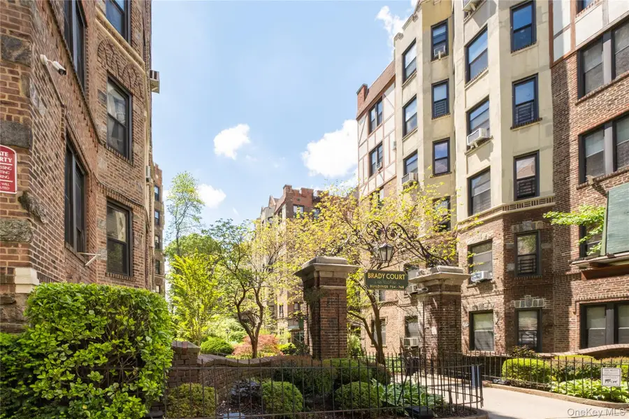 760 Brady Avenue Avenue #417, Bronx, NY 10462 - Image #2