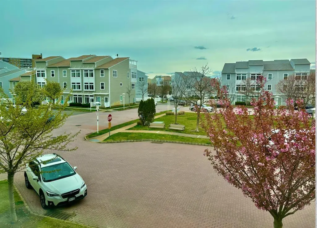 162 Commodore Circle E, Arverne, NY 11692 - Image #1