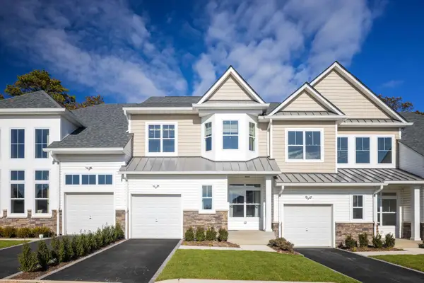 1239 Old Nichols Road #44, Islandia, NY 11749