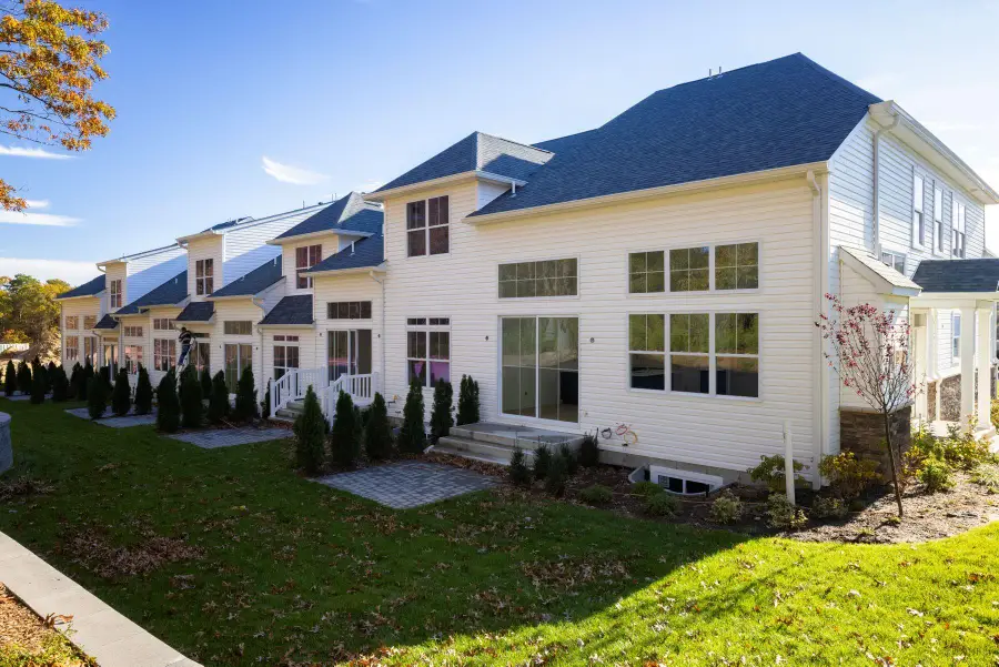 1239 Old Nichols Road #44, Islandia, NY 11749 - Image #2