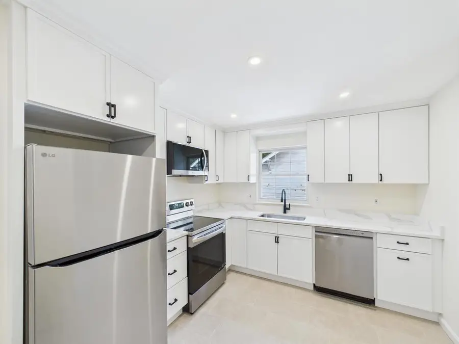 349 E Main Street, Centerport, NY 11721 - Image #2