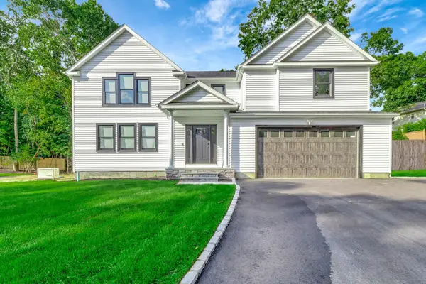 223 Townline Road, Commack, NY 11725