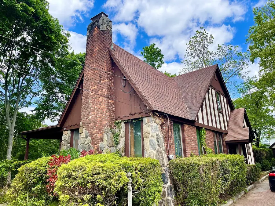 59 Sunset Road, Bay Shore, NY 11706 - Image #3