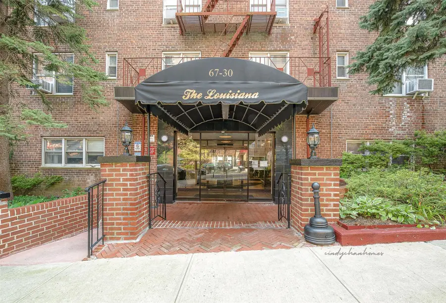 67-30 Clyde Street #6W, Forest Hills, NY 11375 - Image #2